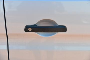 ������Խ��X1 1.3L ���� 91���� 3.05�׵�����������ʽ΢��(����)(SC5031XYKXDD6B1)ͼƬ