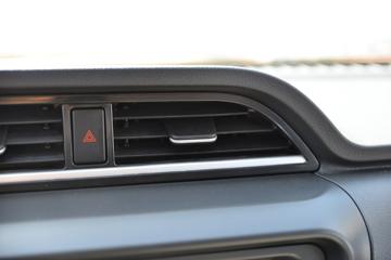 ������Խ��X1 1.3L ���� 91���� 3.05�׵�����������ʽ΢��(����)(SC5031XYKXDD6B1)ͼƬ