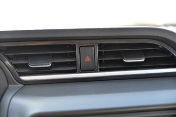 ������Խ��X1 1.3L ���� 91���� 3.05�׵�����������ʽ΢��(����)(SC5031XYKXDD6B1)ͼƬ