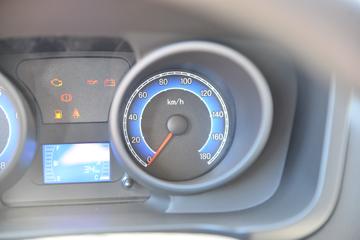 ������Խ��X1 1.3L ���� 91���� 3.05�׵�����������ʽ΢��(����)(SC5031XYKXDD6B1)ͼƬ