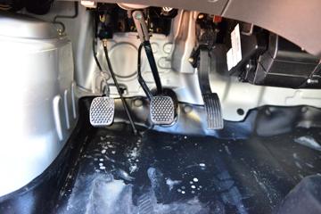 ������Խ��X1 1.3L ���� 91���� 3.05�׵�����������ʽ΢��(����)(SC5031XYKXDD6B1)ͼƬ