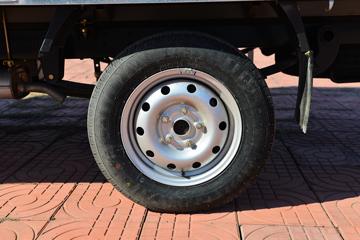 ������Խ��X1 1.3L ���� 91���� 3.05�׵�����������ʽ΢��(����)(SC5031XYKXDD6B1)ͼƬ