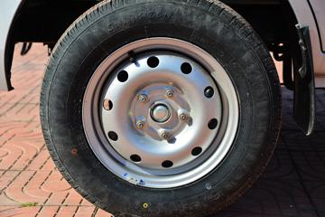 ������Խ��X1 1.3L ���� 91���� 3.05�׵�����������ʽ΢��(����)(SC5031XYKXDD6B1)ͼƬ