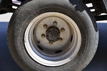 ������Խ��X3 PLUS ������ 1.6L ���� 122���� 3.285�׵�����ʽ΢��(����)(SC5034XXYNGD6B1)ͼƬ