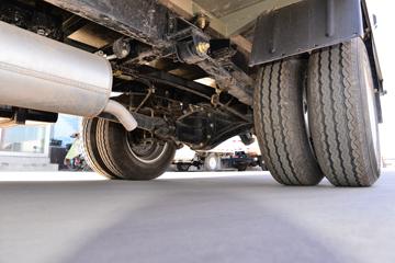 ������Խ��X3 PLUS ������ 1.6L ���� 122���� 3.285�׵�����ʽ΢��(����)(SC5034XXYNGD6B1)ͼƬ