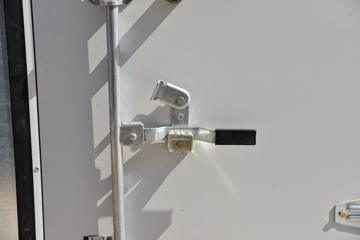 ������Խ��X3 PLUS ������ 1.6L ���� 122���� 3.285�׵�����ʽ΢��(����)(SC5034XXYNGD6B1)ͼƬ