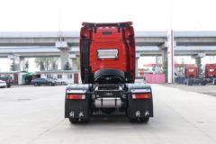 一汽解放 J6V重卡 560马力 6X4 AMT自动挡牵引车(国六)(CA4250P66K25T1E6)