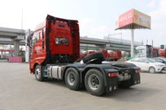 一汽解放 J6V重卡 560马力 6X4 AMT自动挡牵引车(国六)(CA4250P66K25T1E6)
