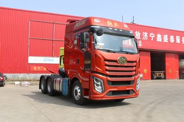 一汽解放 J6V重卡 560马力 6X4 AMT自动挡牵引车(国六)(CA4250P66K25T1E6)