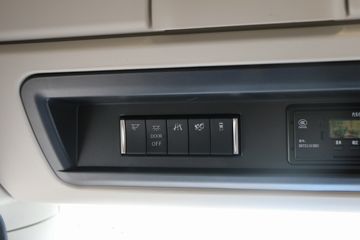 һ����� J6V�ؿ� 560���� 6X4 AMT�Զ���ǣ����(����)(CA4250P66K25T1E6)ͼƬ