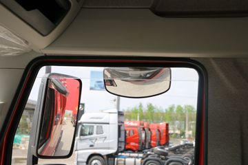 һ����� J6V�ؿ� 560���� 6X4 AMT�Զ���ǣ����(����)(CA4250P66K25T1E6)ͼƬ