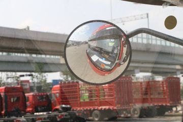 һ����� J6V�ؿ� 560���� 6X4 AMT�Զ���ǣ����(����)(CA4250P66K25T1E6)ͼƬ