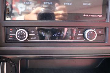 һ����� J6V�ؿ� 560���� 6X4 AMT�Զ���ǣ����(����)(CA4250P66K25T1E6)ͼƬ