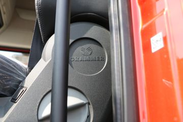 һ����� J6V�ؿ� 560���� 6X4 AMT�Զ���ǣ����(����)(CA4250P66K25T1E6)ͼƬ