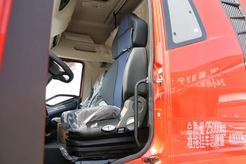 һ����� J6V�ؿ� 560���� 6X4 AMT�Զ���ǣ����(����)(CA4250P66K25T1E6)ͼƬ