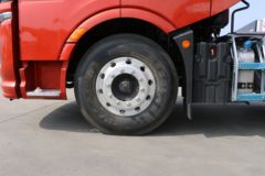 一汽解放 J6V重卡 560马力 6X4 AMT自动挡牵引车(国六)(CA4250P66K25T1E6)