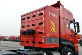 东风天龙KL燃气&nbsp;牵引车外观                                                图片