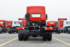 东风新疆 天龙KL燃气 380马力 8X4 9.4米CNG仓栅式载货车(中国重汽12档)(DFV5318CCYGP6N)