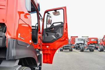 �����½� ����KLȼ�� 380���� 8X4 9.4��CNG��դʽ�ػ���(�й�����12��)(DFV5318CCYGP6N)ͼƬ