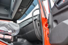 东风天龙KL燃气&nbsp;载货车驾驶室                                               图片