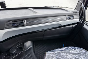 �����½� ����KLȼ�� 380���� 8X4 9.4��CNG��դʽ�ػ���(�й�����12��)(DFV5318CCYGP6N)ͼƬ