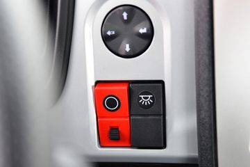 �����½� ����KLȼ�� 380���� 8X4 9.4��CNG��դʽ�ػ���(�й�����12��)(DFV5318CCYGP6N)ͼƬ