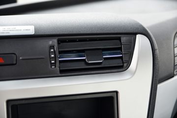 �����½� ����KLȼ�� 380���� 8X4 9.4��CNG��դʽ�ػ���(�й�����12��)(DFV5318CCYGP6N)ͼƬ