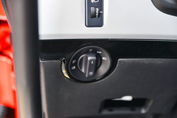 �����½� ����KLȼ�� 380���� 8X4 9.4��CNG��դʽ�ػ���(�й�����12��)(DFV5318CCYGP6N)ͼƬ