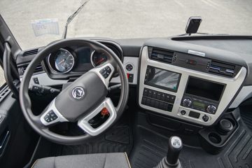 �����½� ����KLȼ�� 380���� 8X4 9.4��CNG��դʽ�ػ���(�й�����12��)(DFV5318CCYGP6N)ͼƬ