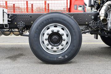 �����½� ����KLȼ�� 380���� 8X4 9.4��CNG��դʽ�ػ���(�й�����12��)(DFV5318CCYGP6N)ͼƬ