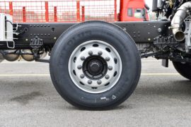 东风天龙KL燃气&nbsp;载货车底盘                                                图片