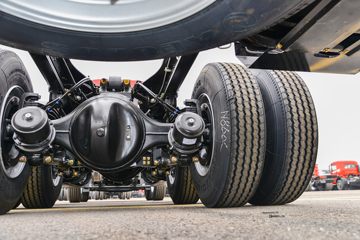 �����½� ����KLȼ�� 380���� 8X4 9.4��CNG��դʽ�ػ���(�й�����12��)(DFV5318CCYGP6N)ͼƬ