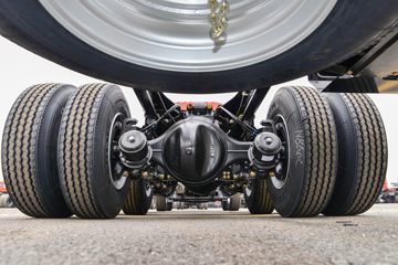 �����½� ����KLȼ�� 380���� 8X4 9.4��CNG��դʽ�ػ���(�й�����12��)(DFV5318CCYGP6N)ͼƬ