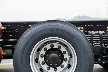 �����½� ����KLȼ�� 380���� 8X4 9.4��CNG��դʽ�ػ���(�й�����12��)(DFV5318CCYGP6N)ͼƬ