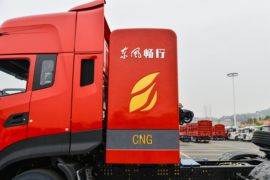 东风天龙KL燃气&nbsp;牵引车外观                                                图片