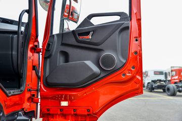 �����½� ����KLȼ�� 480���� 6X4 CNGǣ����(DFV4258GP6C)ͼƬ