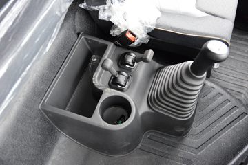 �����½� ����KLȼ�� 480���� 6X4 CNGǣ����(DFV4258GP6C)ͼƬ