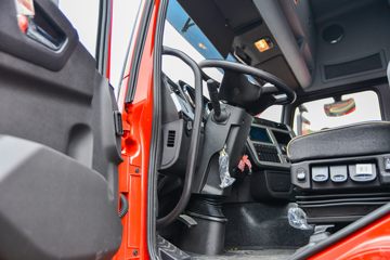 �����½� ����KLȼ�� 480���� 6X4 CNGǣ����(DFV4258GP6C)ͼƬ