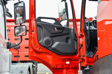 �����½� ����KLȼ�� 480���� 6X4 CNGǣ����(DFV4258GP6C)ͼƬ