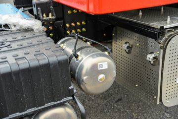 �����½� ����KLȼ�� 480���� 6X4 CNGǣ����(DFV4258GP6C)ͼƬ