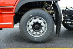 东风新疆 畅行D7V 320马力 6X2 7.7米仓栅式载货车(高顶双卧)(国六)(DFV5257CCYGP6D)