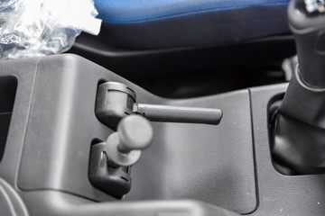 �����½� ����D7V 480���� 6X4 LNGǣ����(DFV4258GP6N)ͼƬ