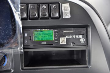 �����½� ����D7V 480���� 6X4 LNGǣ����(DFV4258GP6N)ͼƬ