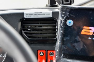 �����½� ����D7V 480���� 6X4 LNGǣ����(DFV4258GP6N)ͼƬ