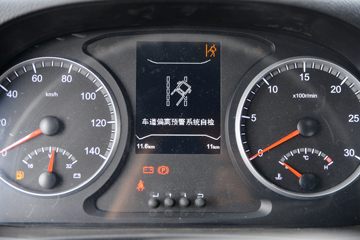 �����½� ����D7V 480���� 6X4 LNGǣ����(DFV4258GP6N)ͼƬ