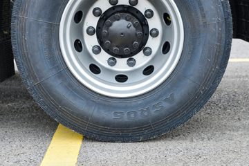 �����½� ����D7V 480���� 6X4 LNGǣ����(DFV4258GP6N)ͼƬ