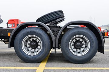 �����½� ����D7V 480���� 6X4 LNGǣ����(DFV4258GP6N)ͼƬ