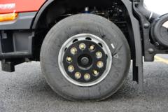东风新疆 天锦KR燃气 220马力 4X2 6.8米LNG栏板载货车(法士特8挡)(DFV1182GP6N)