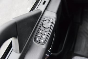 �����½� ���KRȼ�� 220���� 4X2 6.75��CNG��դʽ�ػ���(��ʿ��8��)(DFV5182CCYGP6N)ͼƬ