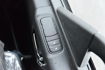 �����½� ���KRȼ�� 220���� 4X2 6.75��CNG��դʽ�ػ���(��ʿ��8��)(DFV5182CCYGP6N)ͼƬ